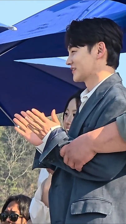 パク・ソジンコミュニティで人気の今日の壁紙