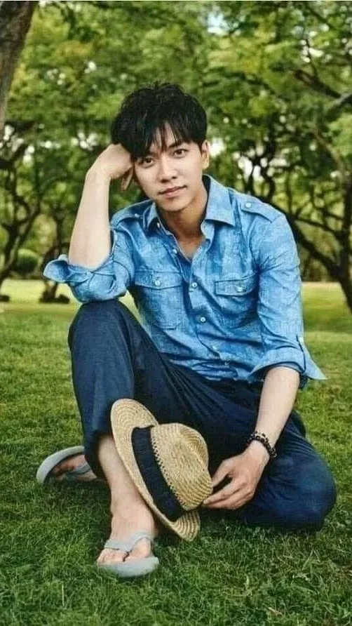 Cuplikan di balik layar dari Lee Seunggi