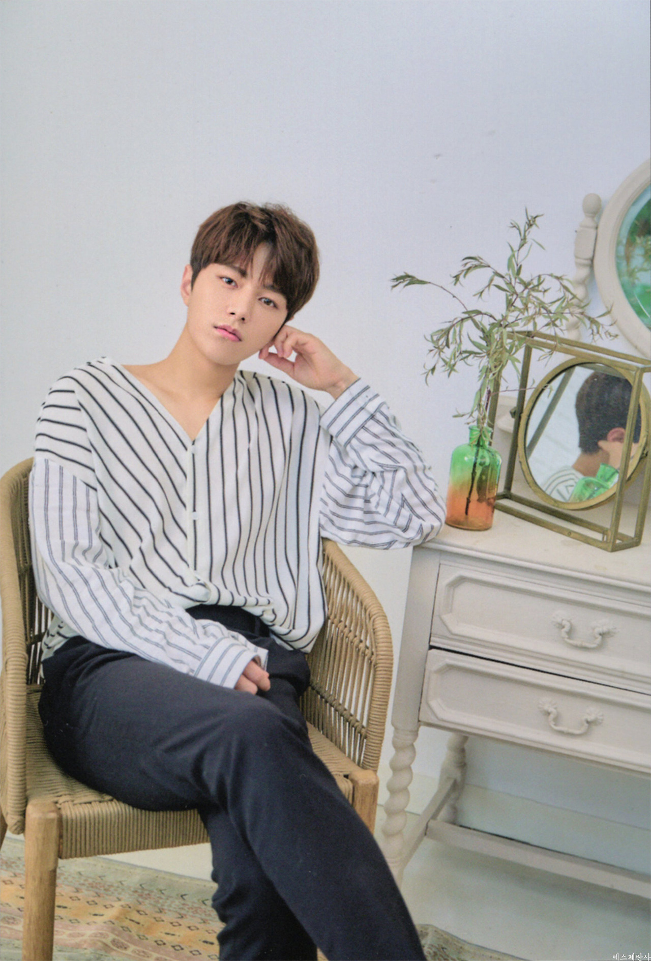 金明洙 (L)的幕后花絮