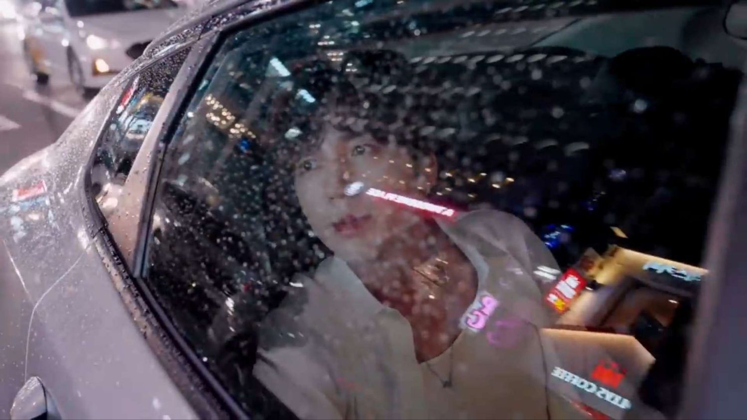 A moment captured by a fan of Jang Geunsuk