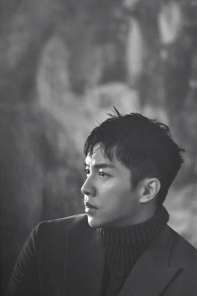 Latest photo of Lee Seunggi
