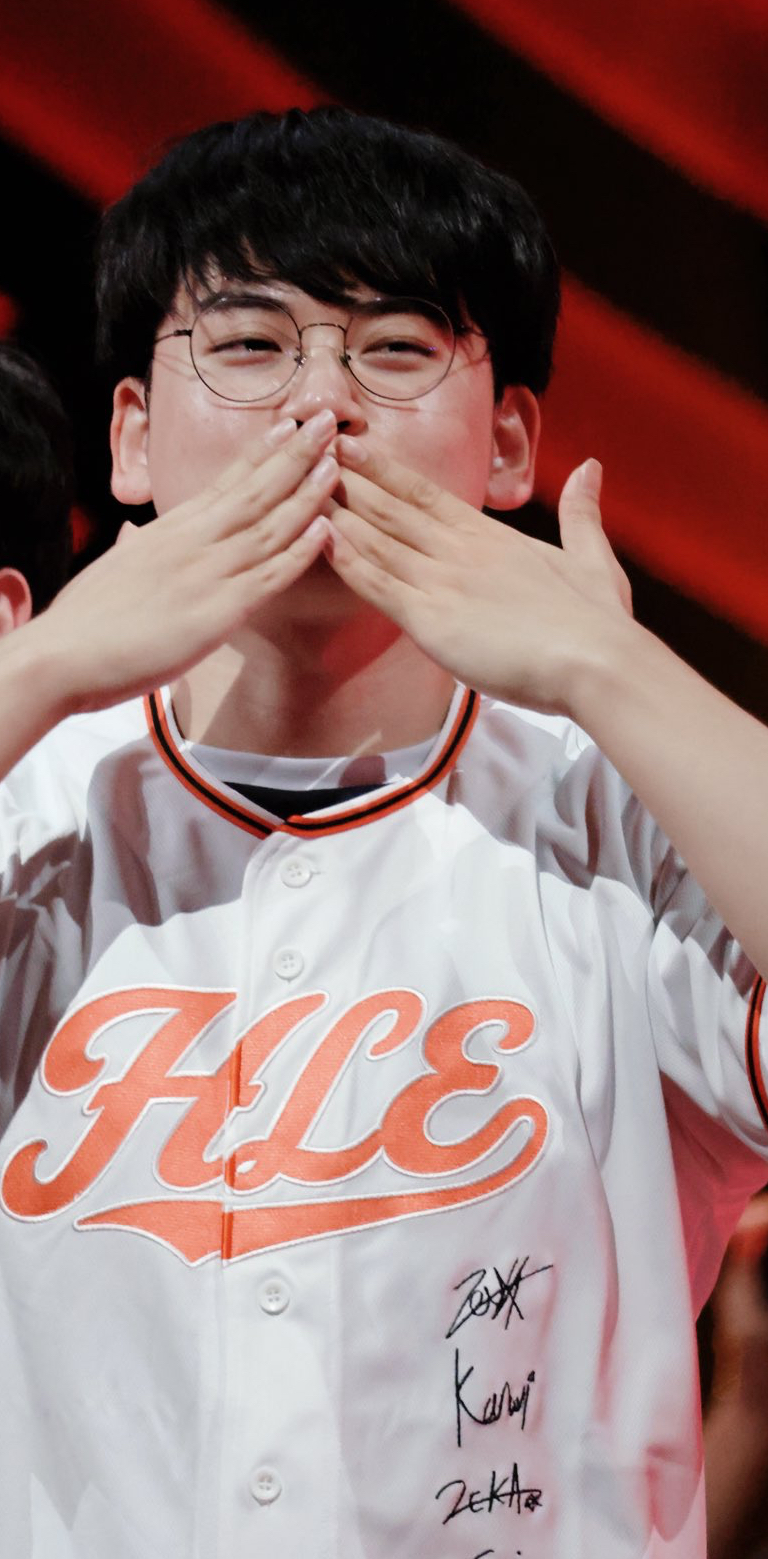 Gumayusi background image recommended by Choeaedol Celeb fandom