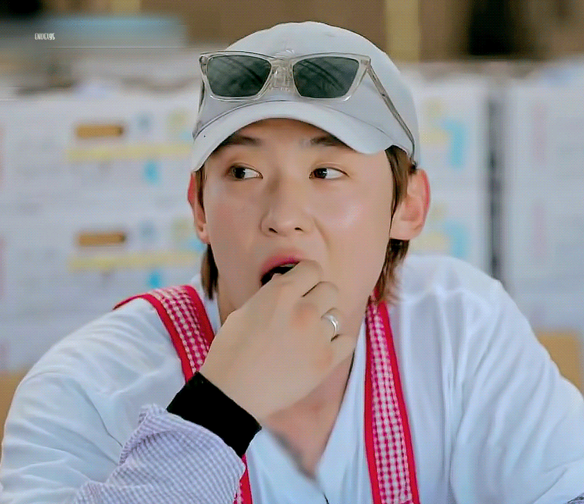 Behind-the-scenes cut of Dex