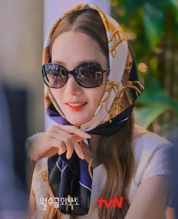 Latest photo of Park Minyoung
