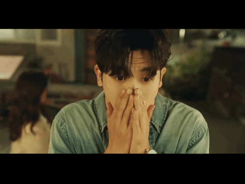 Behind-the-scenes cut of Park Hyungsik