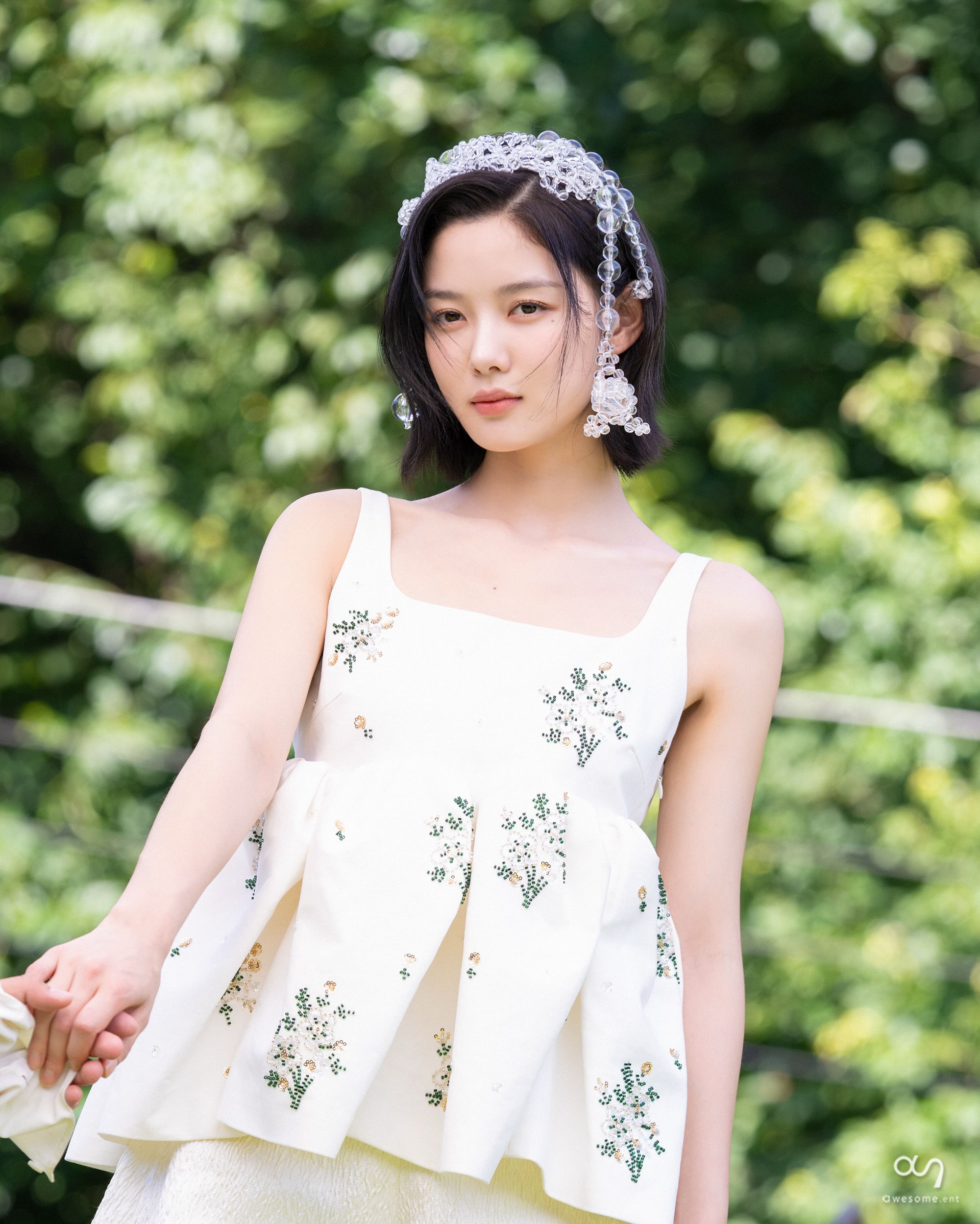 Behind-the-scenes cut of Kim Youjung