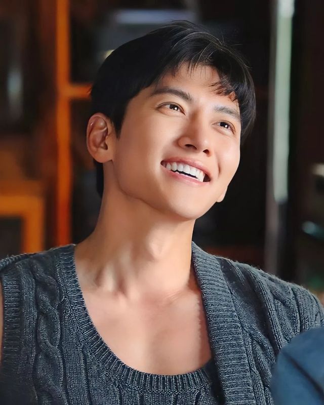 A moment captured by a fan of Ji Changwook