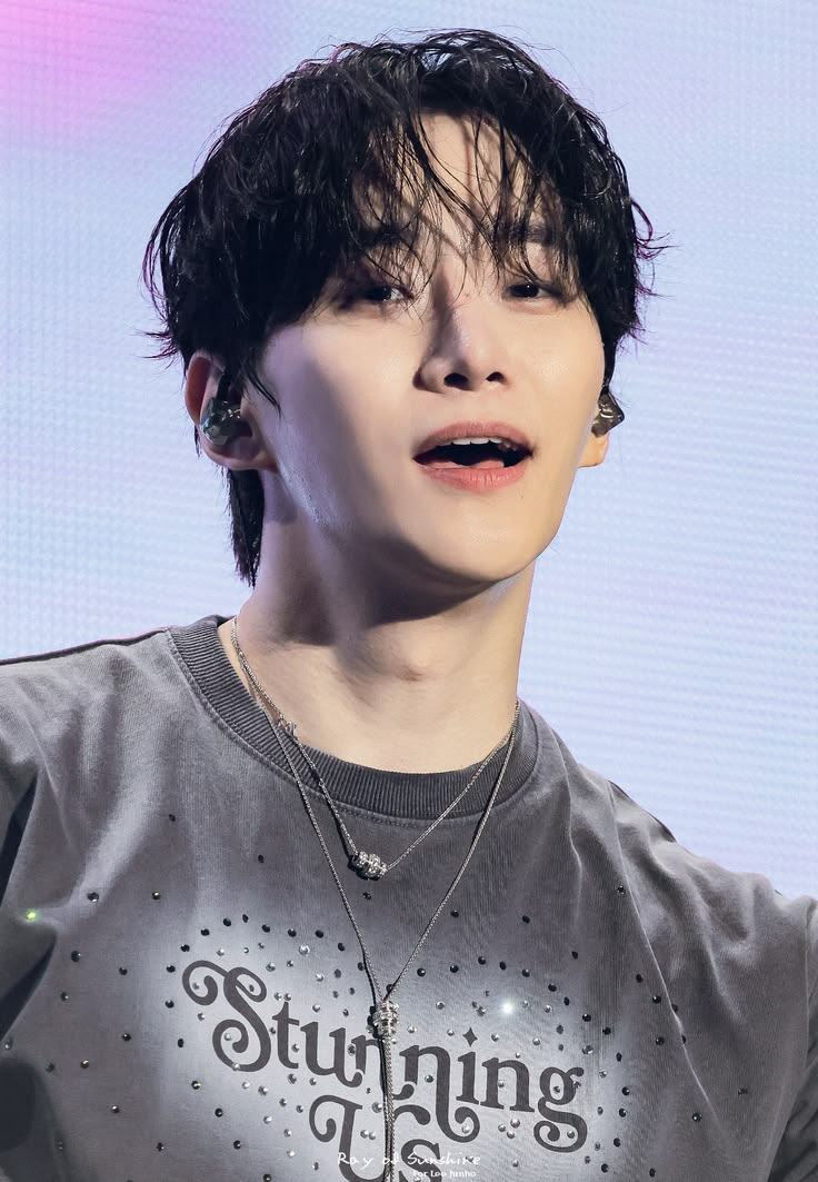 イ・ジュノのビハインドカット