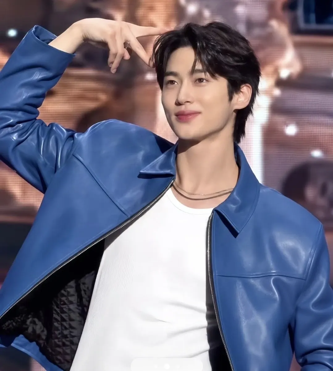 Recent activity shot of Byeon Wooseok
