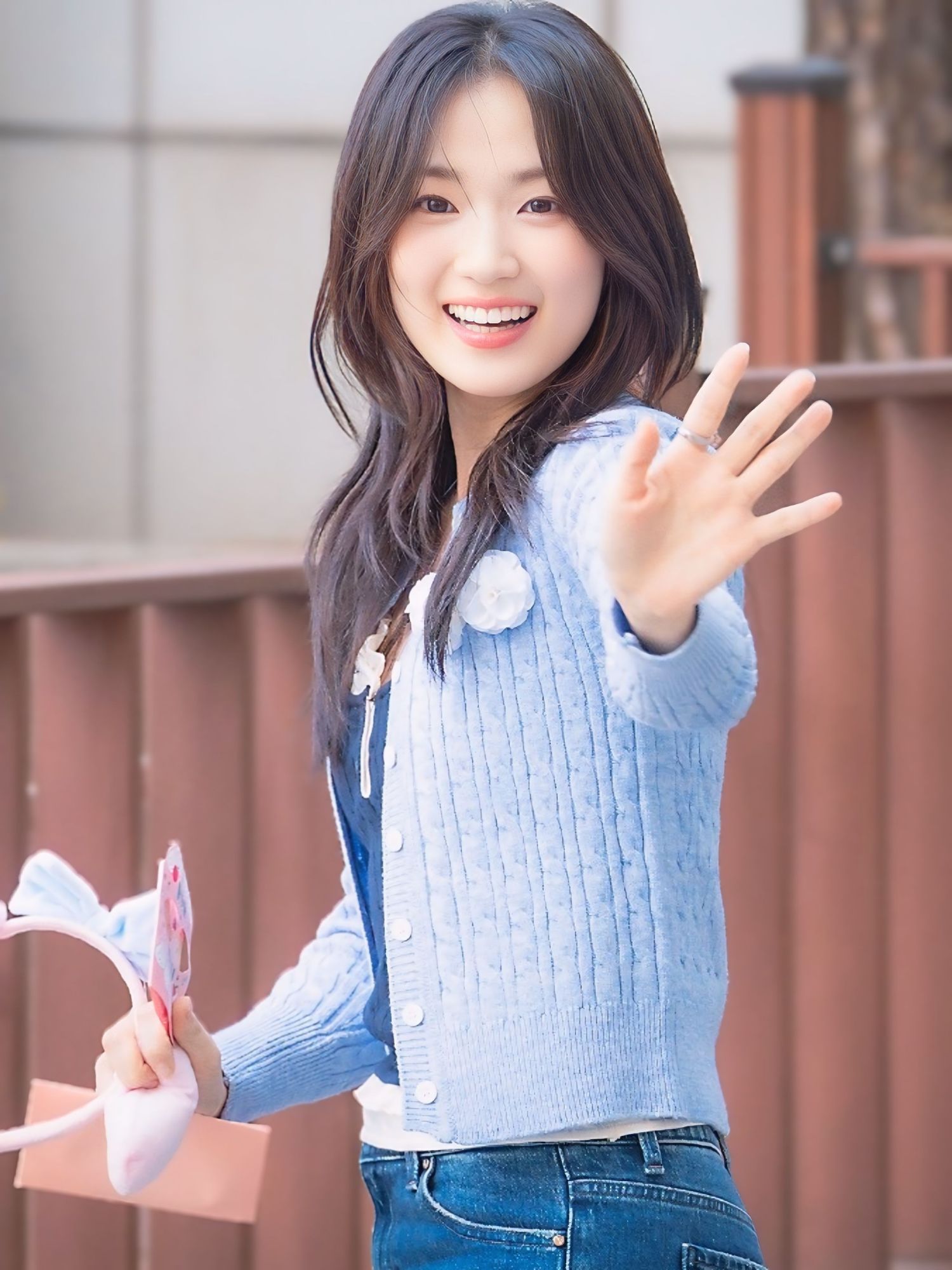 A moment captured by a fan of Kim Hyeyoon