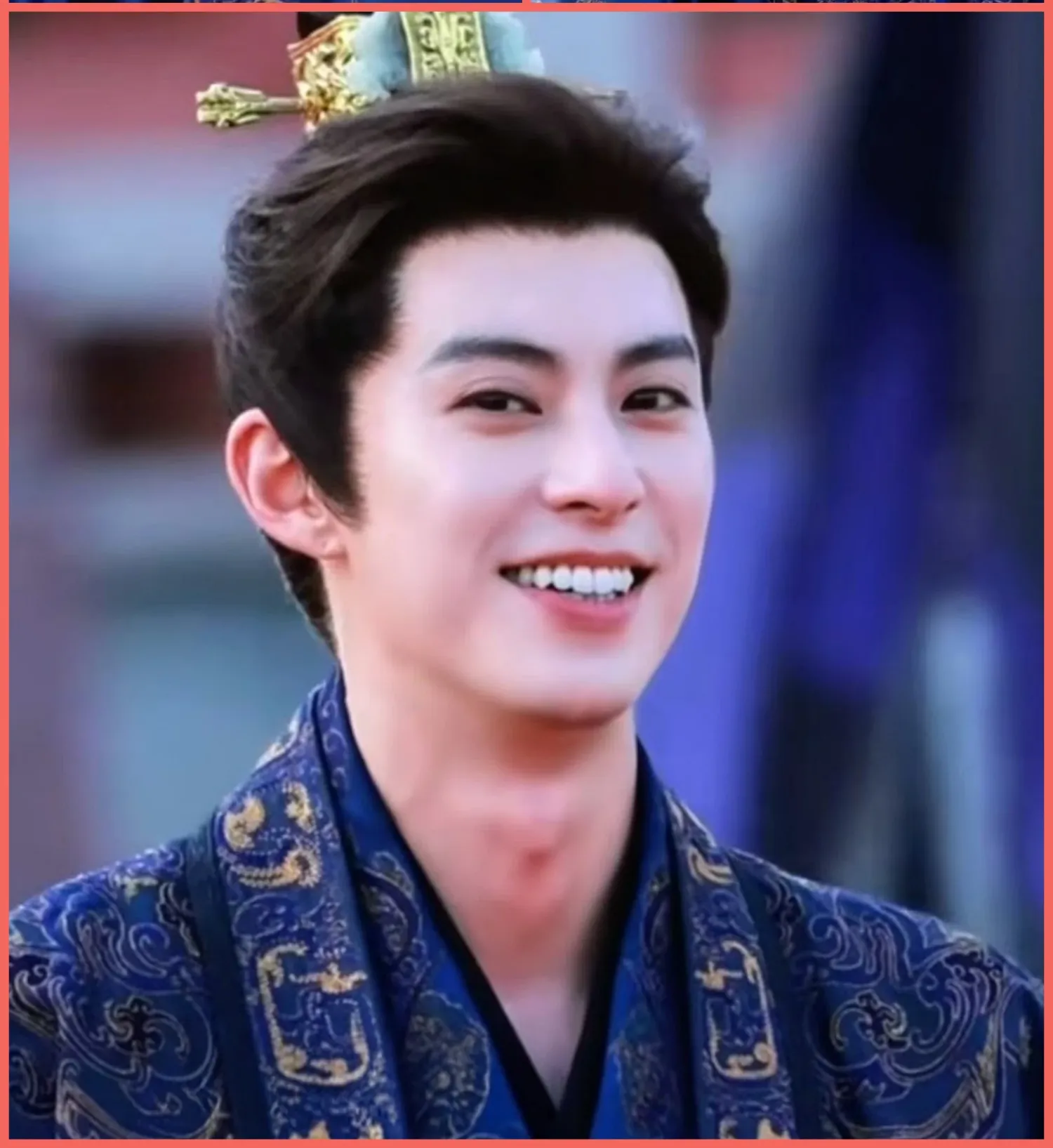 A moment captured by a fan of Dylan Wang