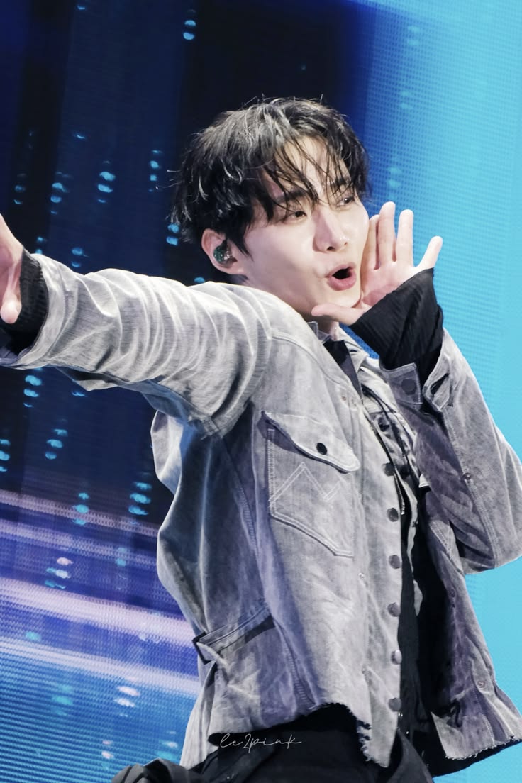 李俊昊的最新照片