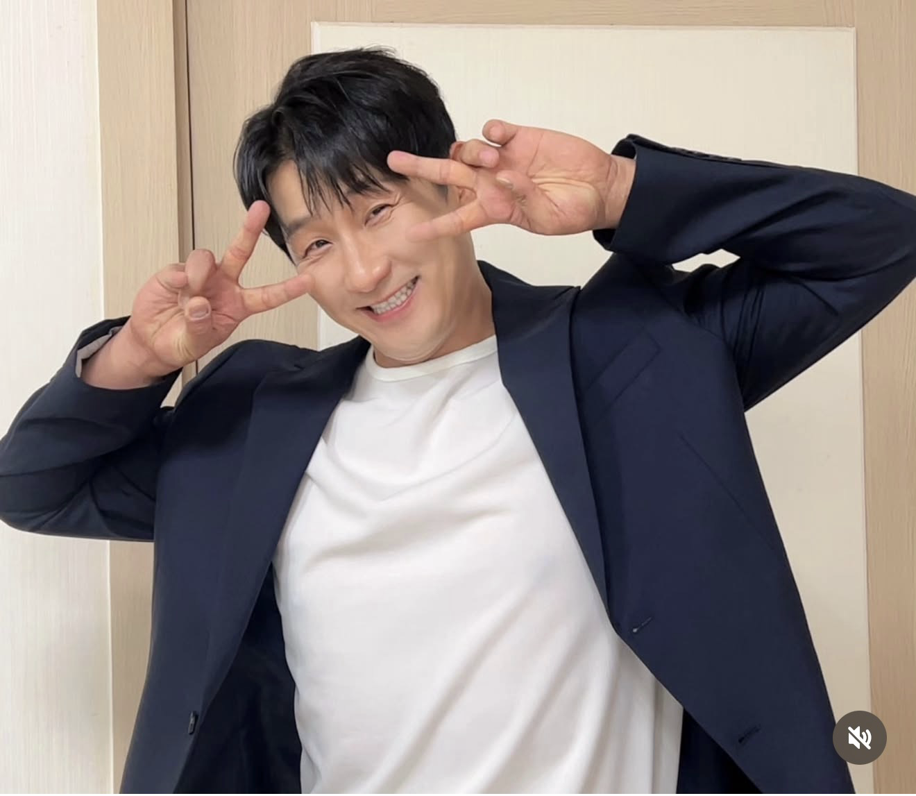 Behind-the-scenes cut of Na Sangdo