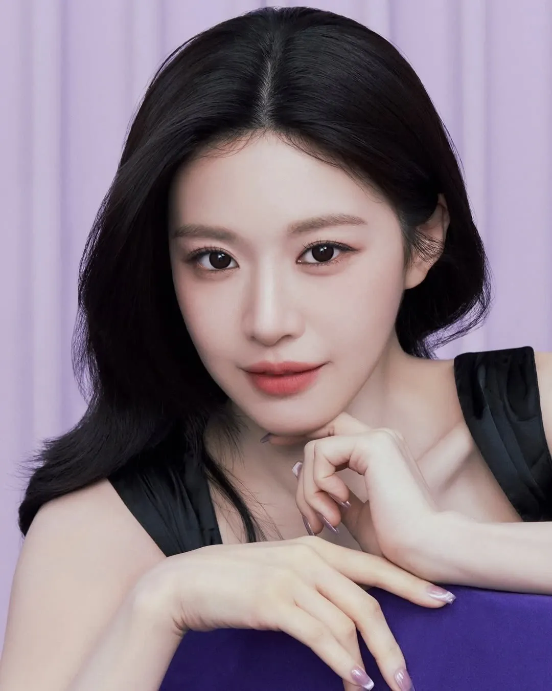 Currently spotlighted celeb post