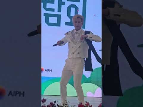 김희재의 비하인드 컷