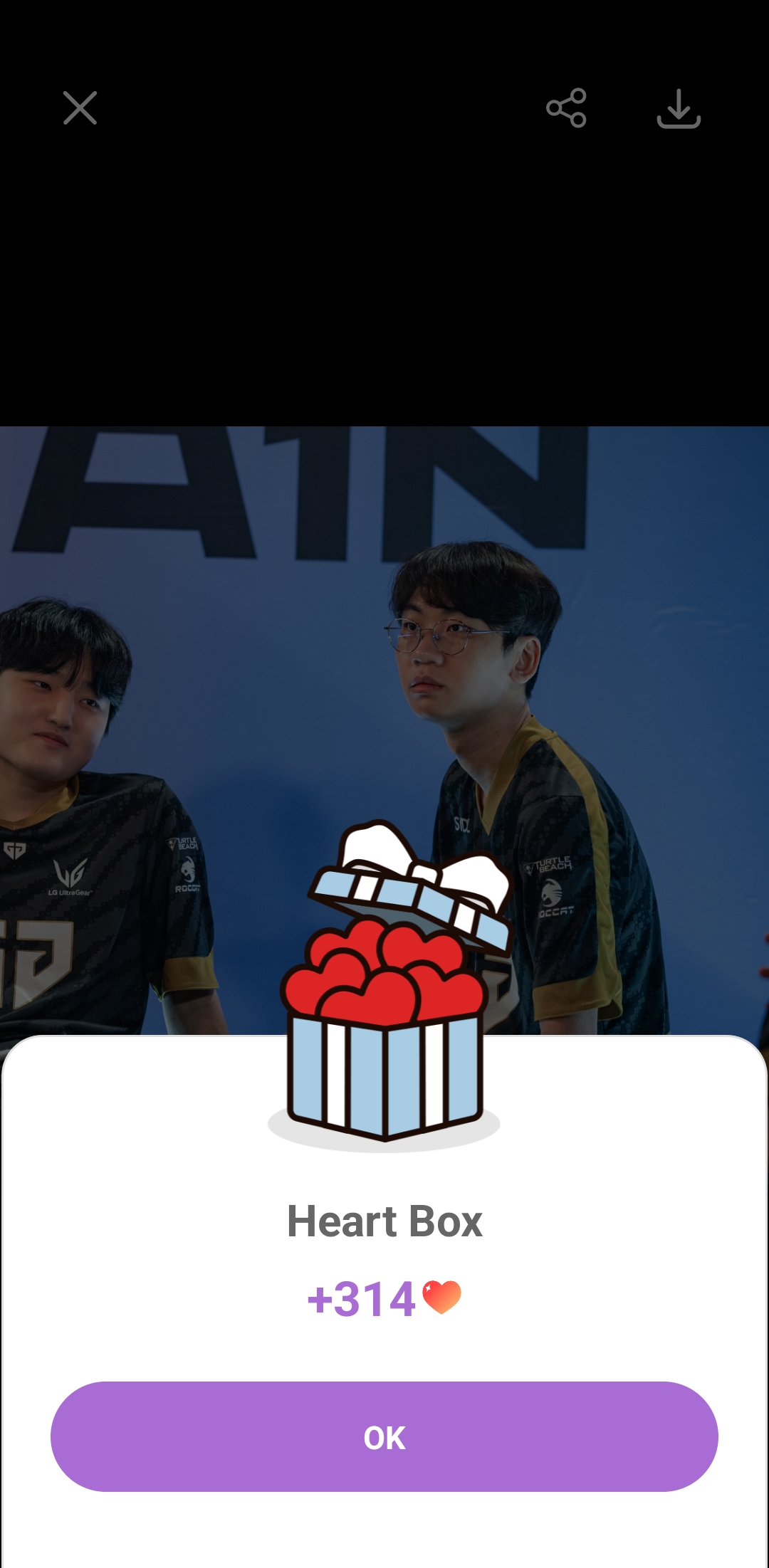 A moment captured by a fan of Doran