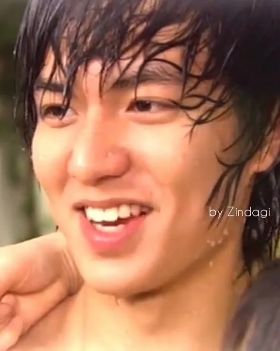 イ・ミンホの最近の活動ショット