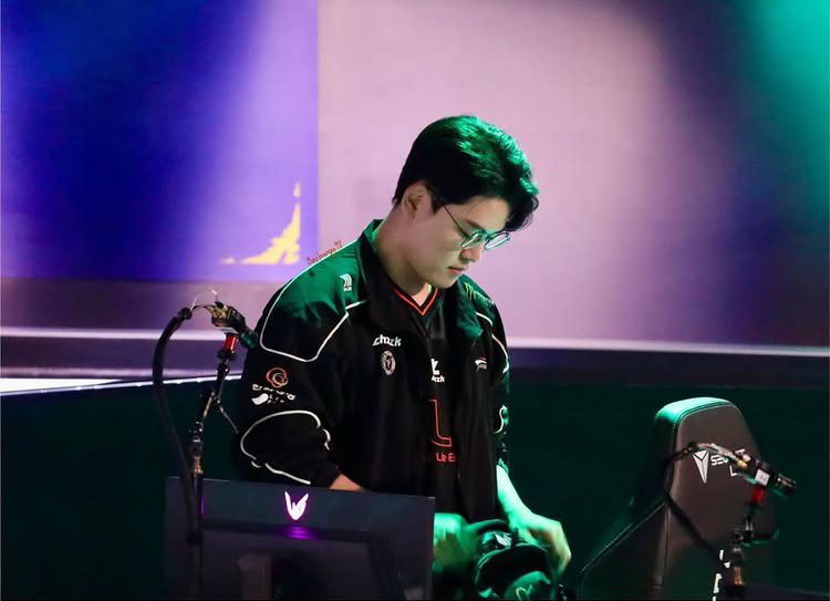 Cuplikan di balik layar dari Gumayusi