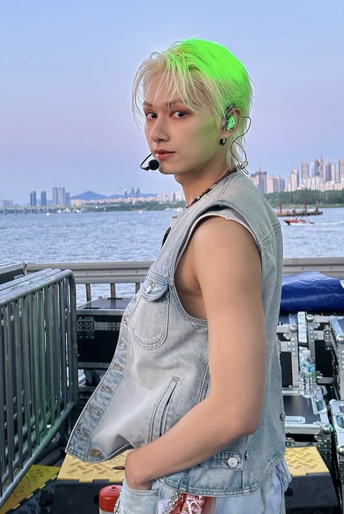 Behind-the-scenes cut of Wen Junhui
