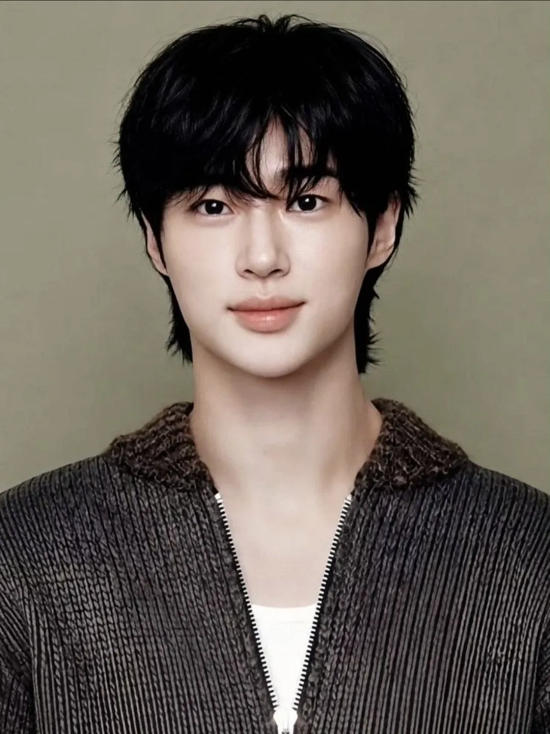 Recent activity shot of Byeon Wooseok
