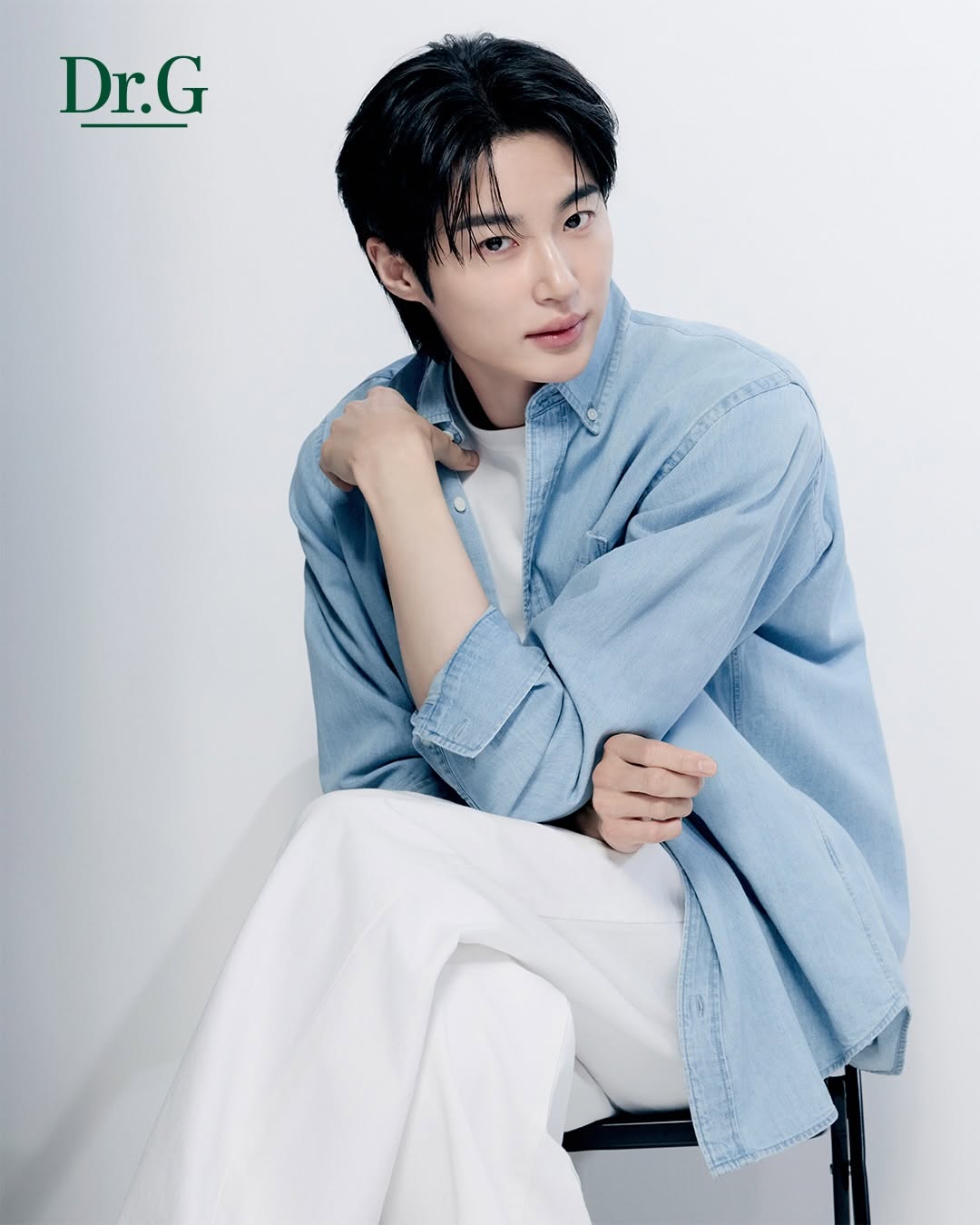 Recent activity shot of Byeon Wooseok