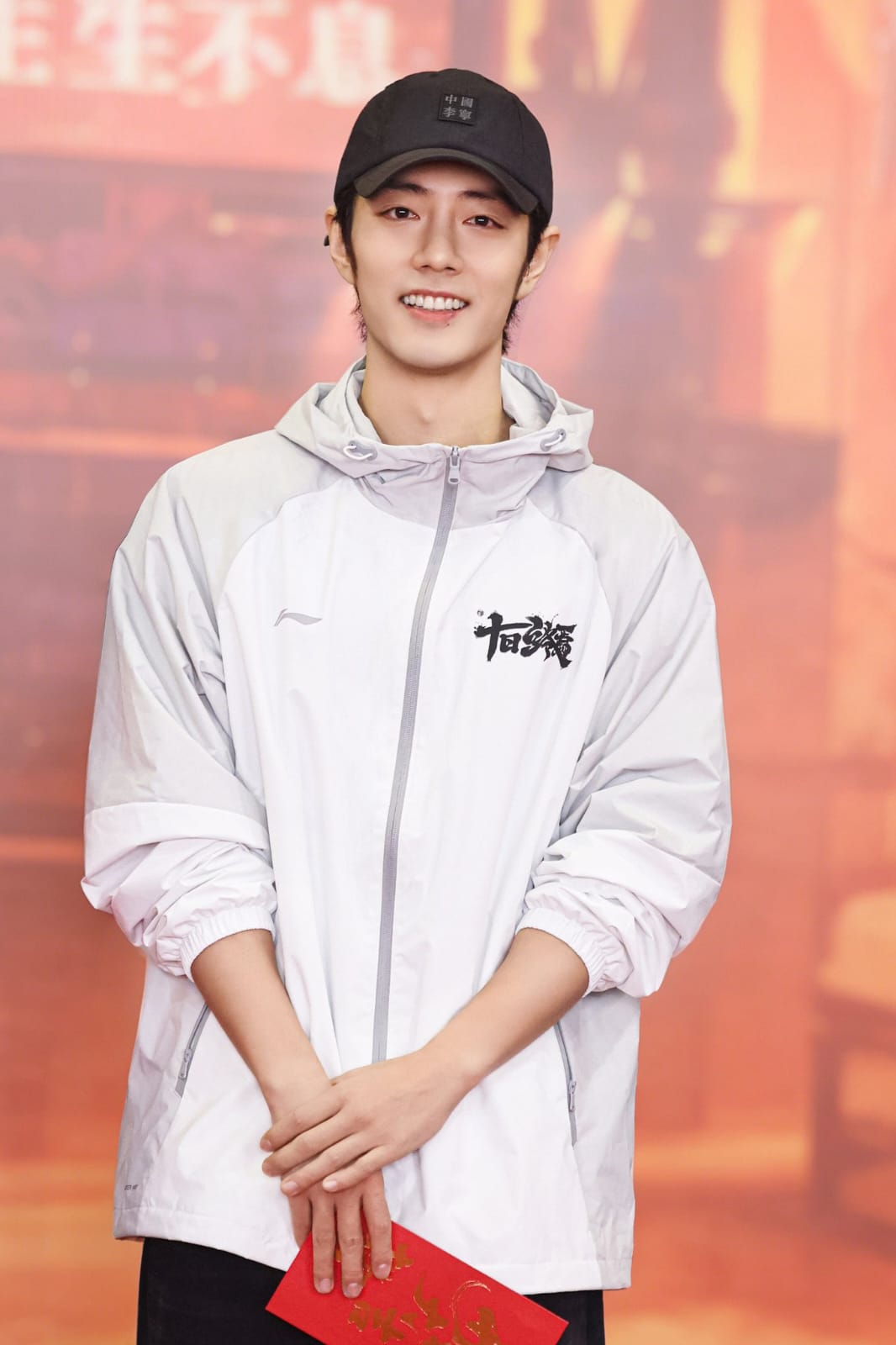 Behind-the-scenes cut of Xiao Zhan