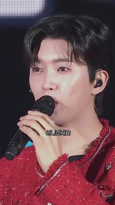 Behind-the-scenes cut of Lim Youngwoong