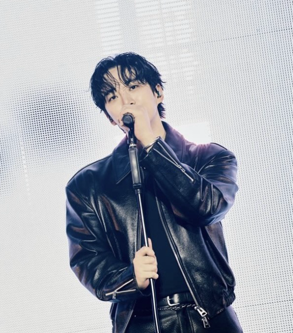 粉絲拍下的李俊昊瞬間