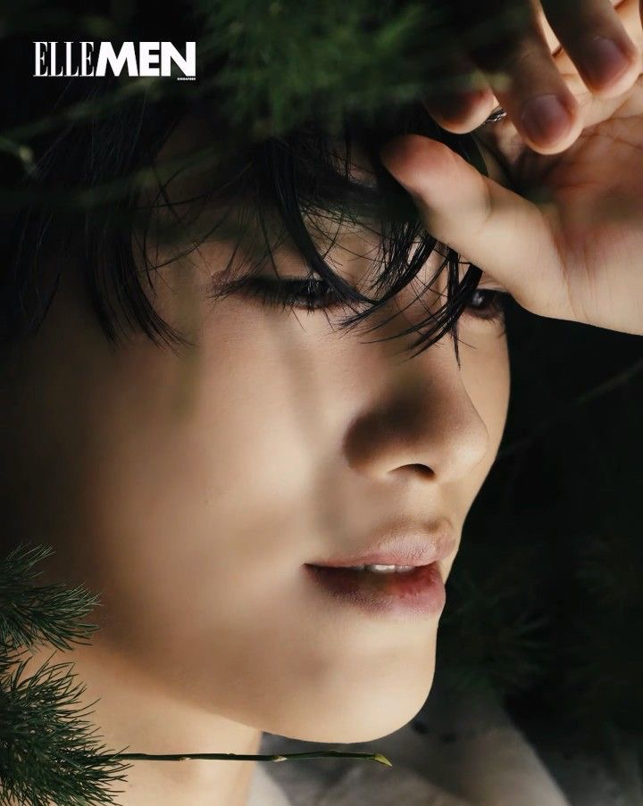Behind-the-scenes cut of Park Hyungsik