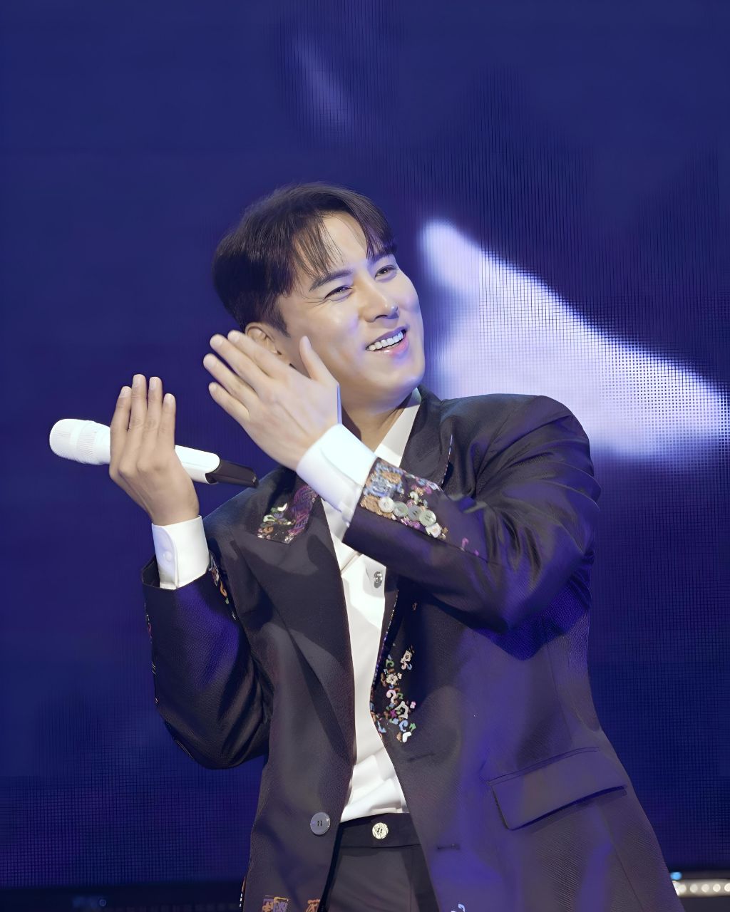 張民好的最新照片