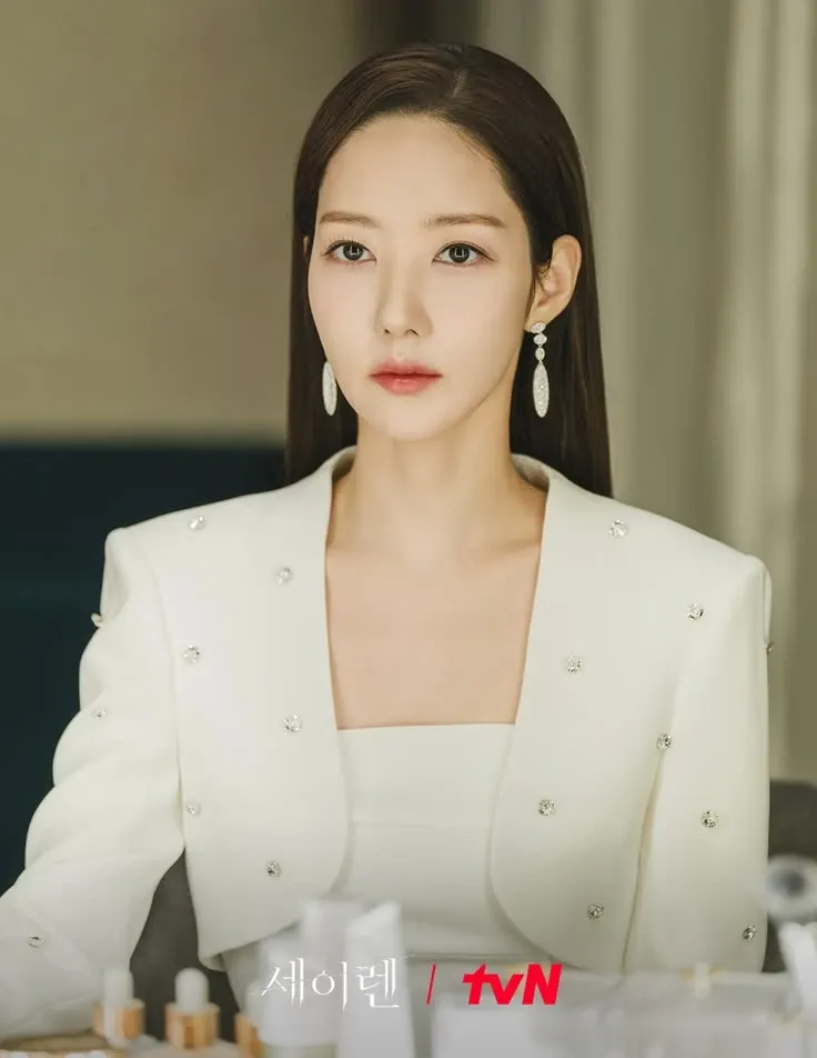 Latest photo of Park Minyoung