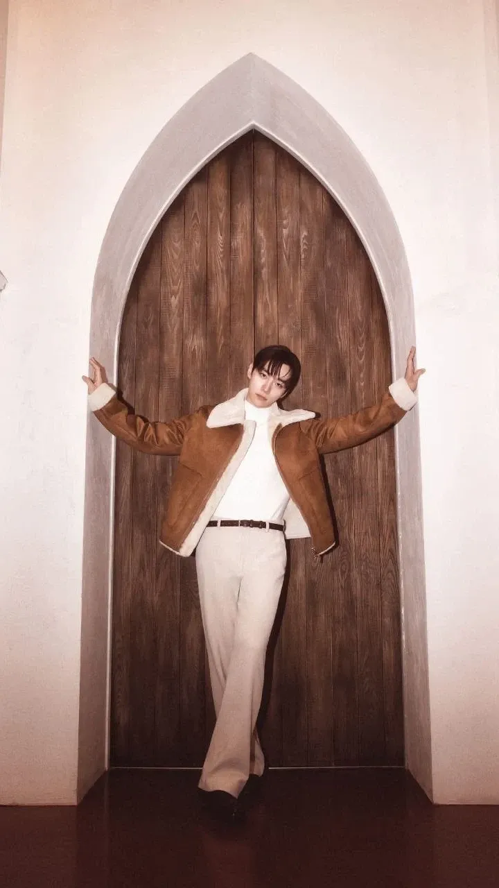 Foto kegiatan terbaru dari Lee Junho