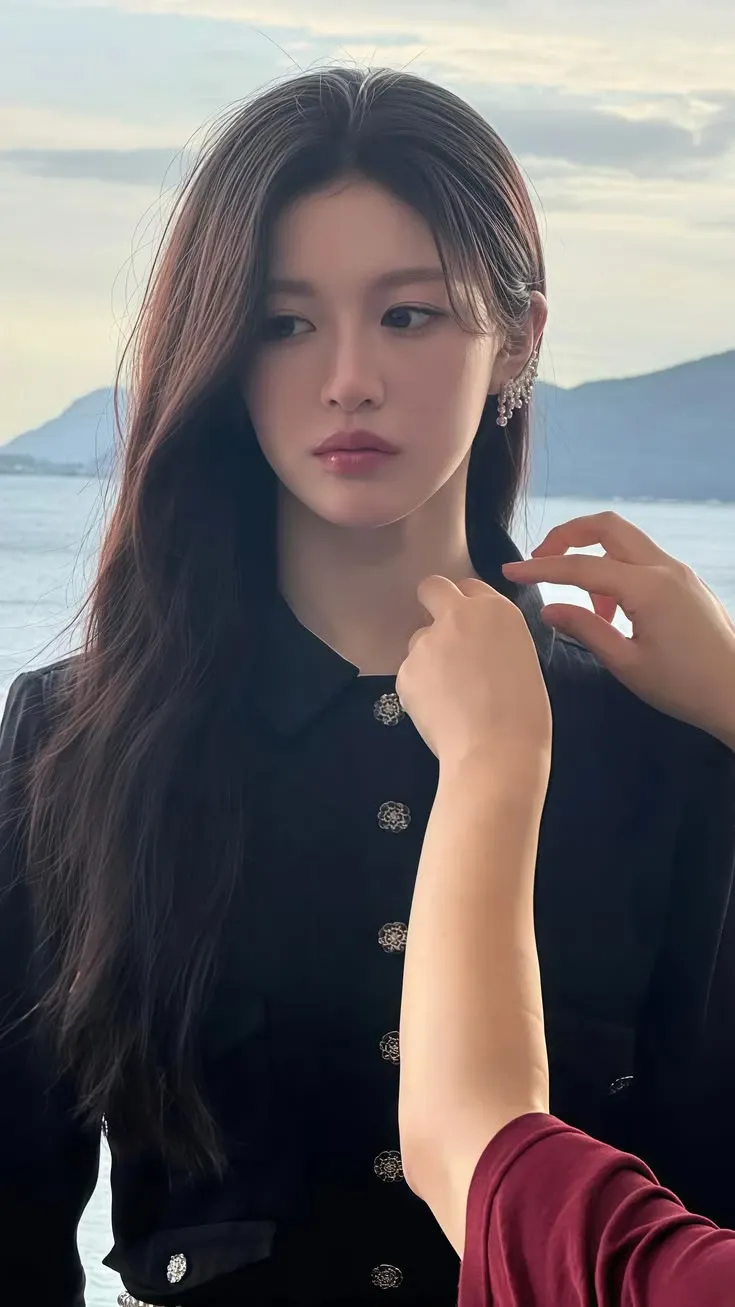 Recent activity shot of Go Younjung
