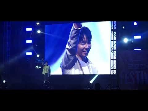 Momen yang diabadikan oleh penggemar Lee Seunggi