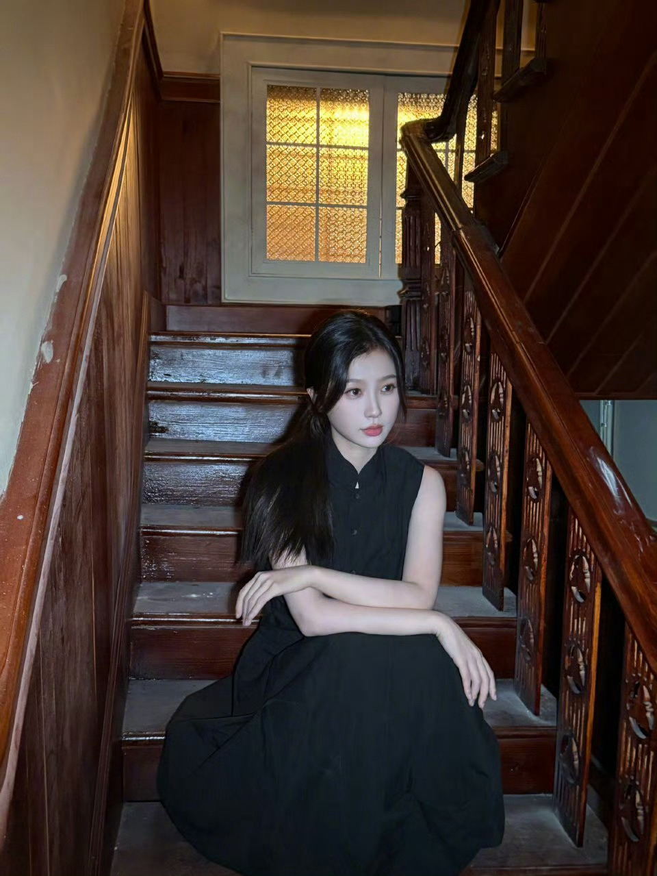 A moment captured by a fan of Esther Yu