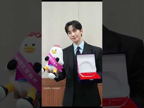 粉丝拍下的李俊昊瞬间