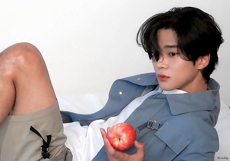 粉丝拍下的路云瞬间