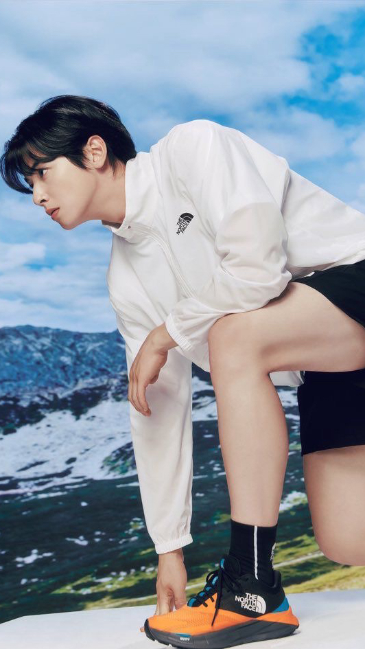 Latest photo of Cha Eunwoo