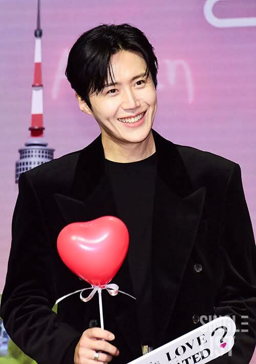 Latest photo of Kim Seonho