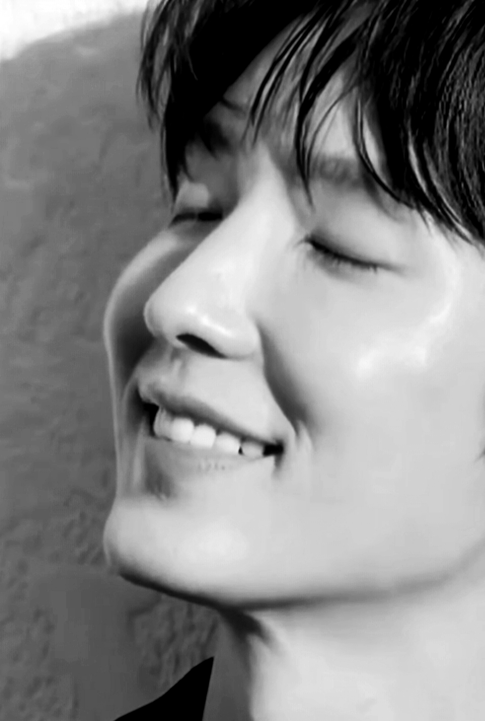 A moment captured by a fan of Lee Joongi