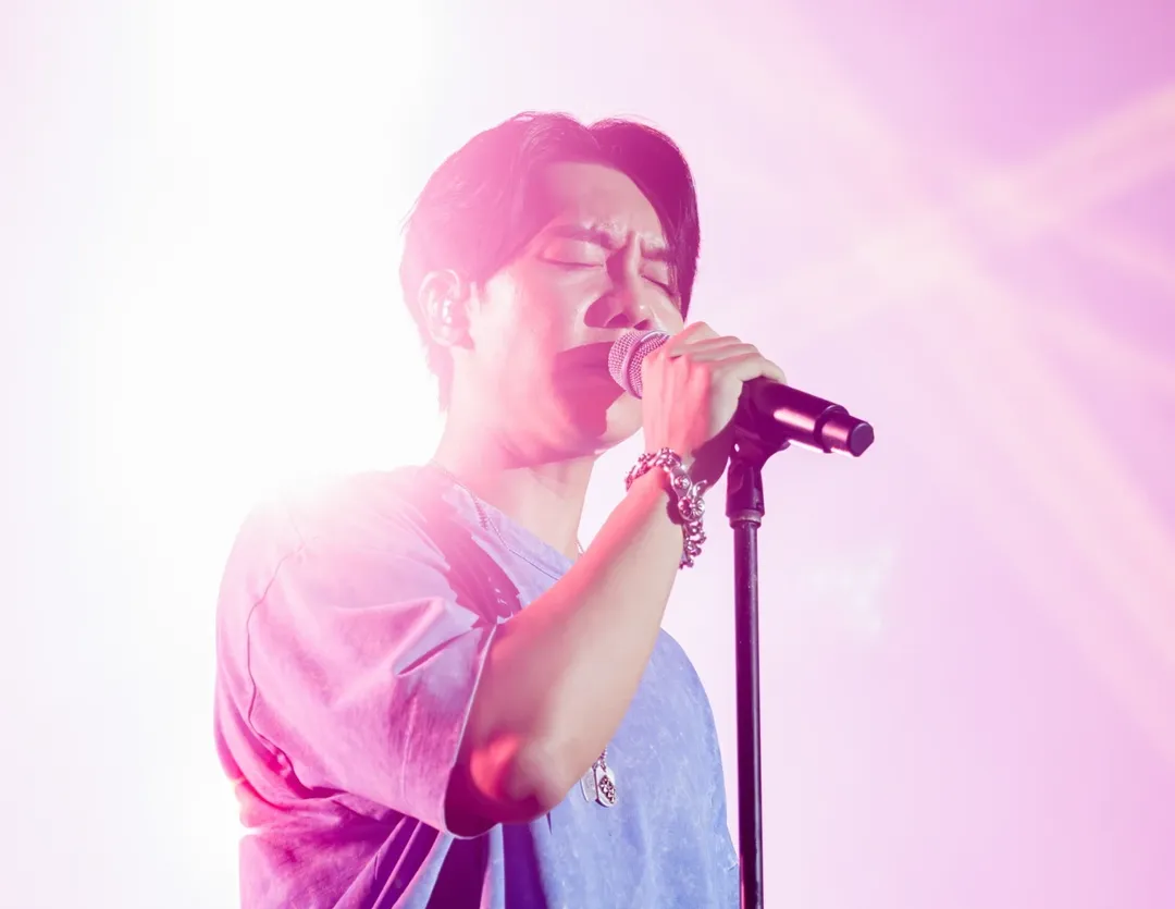 Explosively popular post in Choeaedol Celeb community