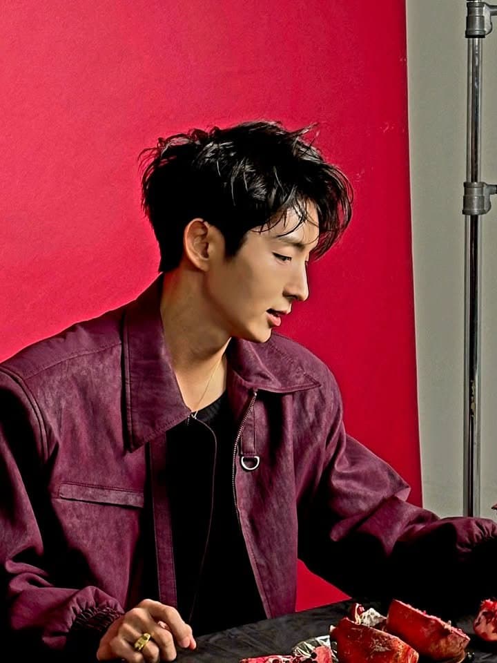 Recent activity shot of Lee Joongi