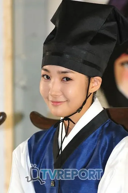 Latest photo of Park Minyoung