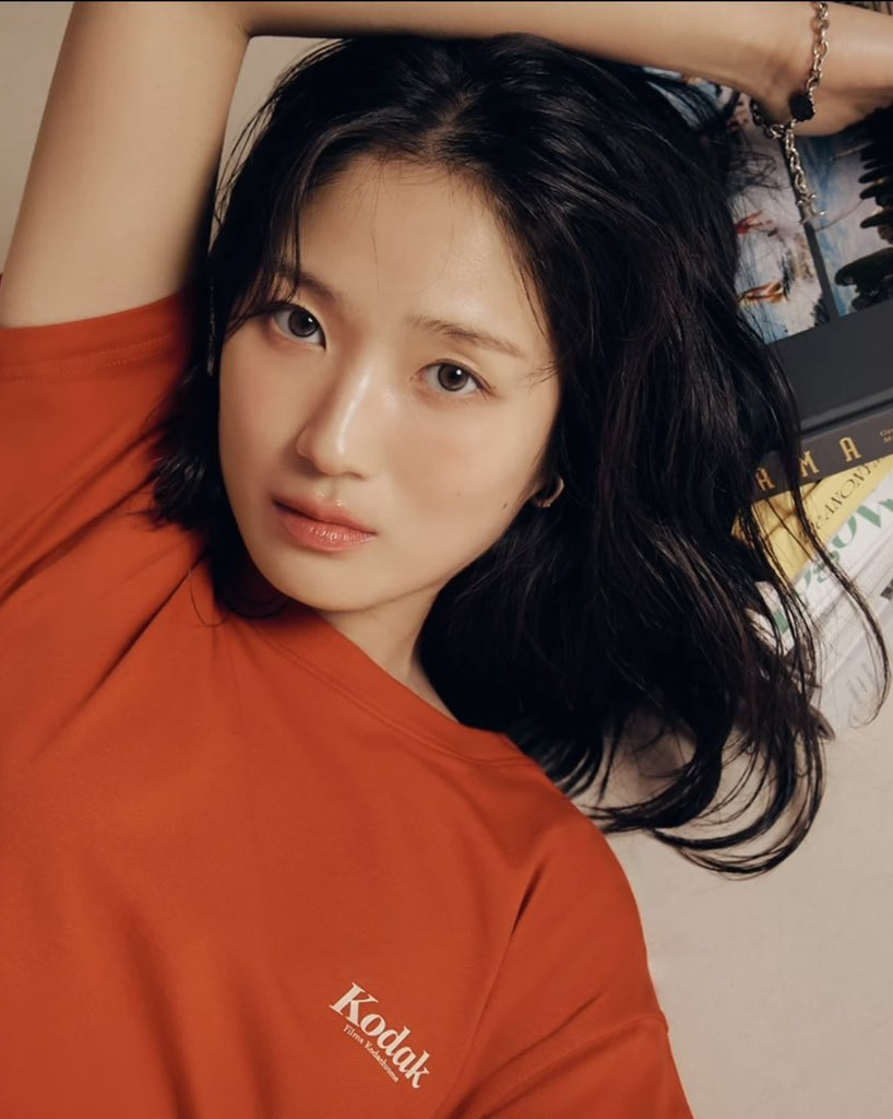 Latest photo of Kim Hyeyoon