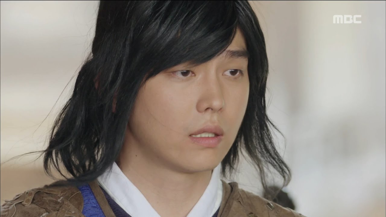 Behind-the-scenes cut of Yoon Kyunsang