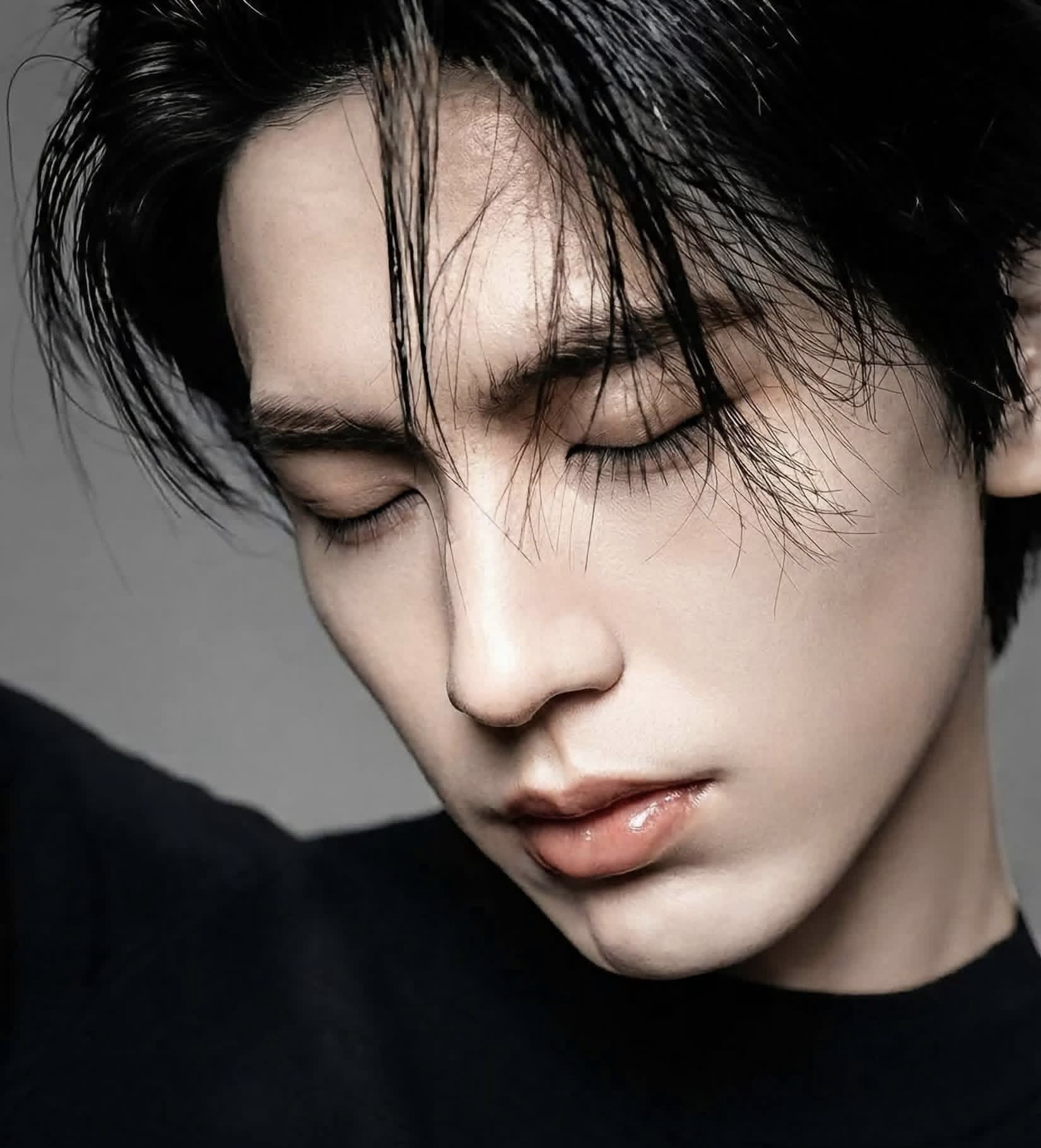Recent activity shot of Zhang Linghe