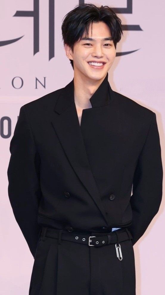 Recent activity shot of Song Kang