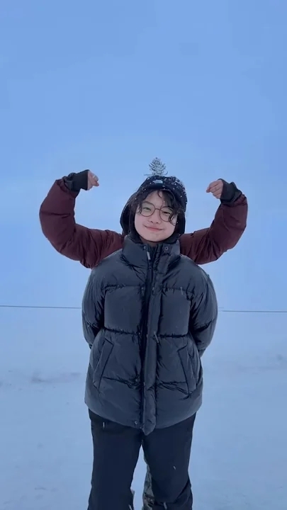 Wallpaper hari ini yang populer di komunitas Aiki