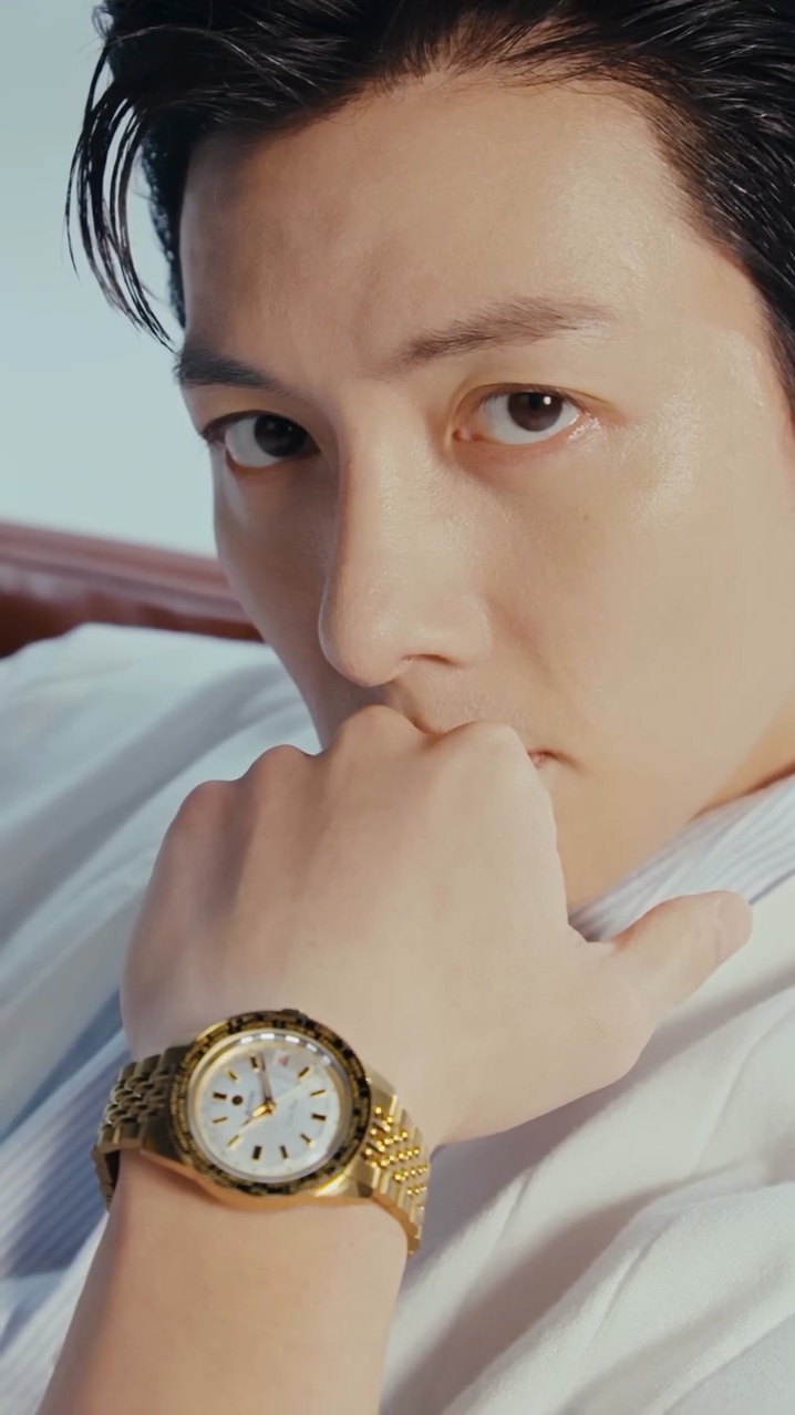 Behind-the-scenes cut of Ji Changwook