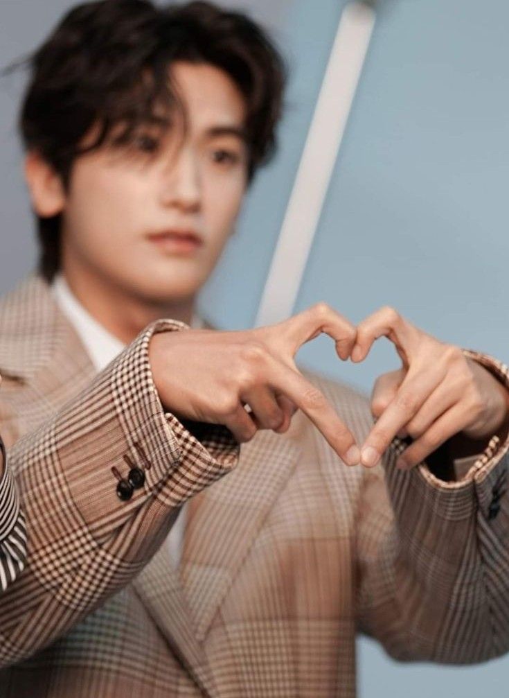 粉絲拍下的朴炯植瞬間